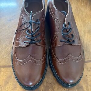 Classic Women’s Oxford Wingtip Dress Shoes; Handcrafted Julia Bo 38 EU NWT